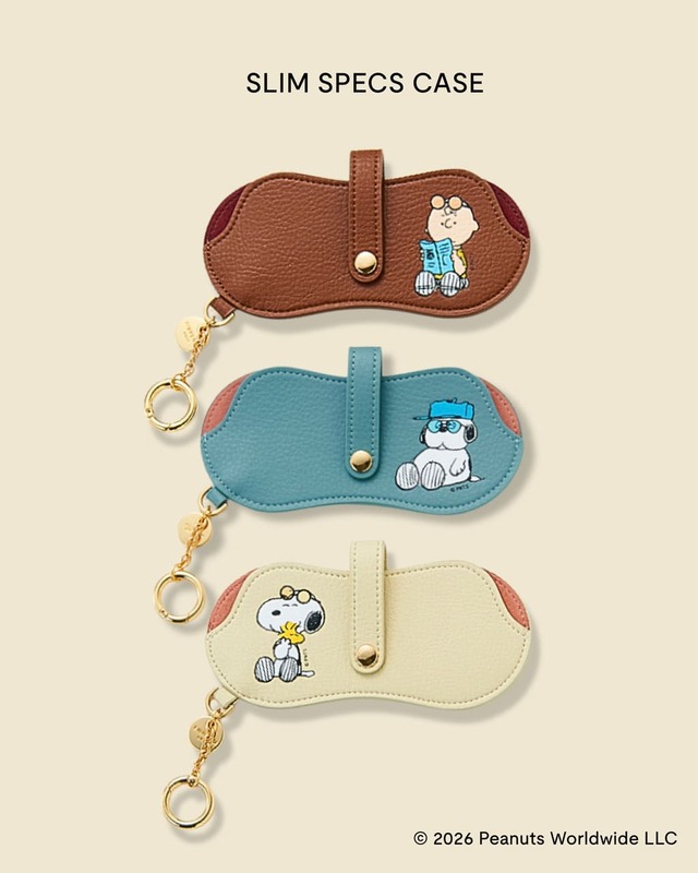 【うめだスヌーピーフェスティバル/FIBRENO】「SLIM SPECS CASE」(全3種類、各16,500円)/Caramel(チャーリー・ブラウン)、Mo Blue(オラフ)、Ivory(スヌーピー)