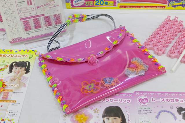 バッグもオリジナルのアレンジができる。【女の子向け玩具】部門1位 ファンルームDX デコレーションセット/予価5980円/ハナヤマ