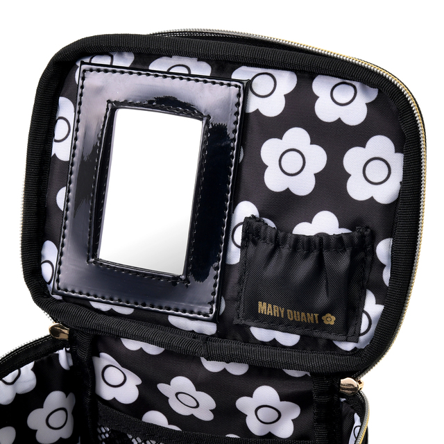 バニティポーチ