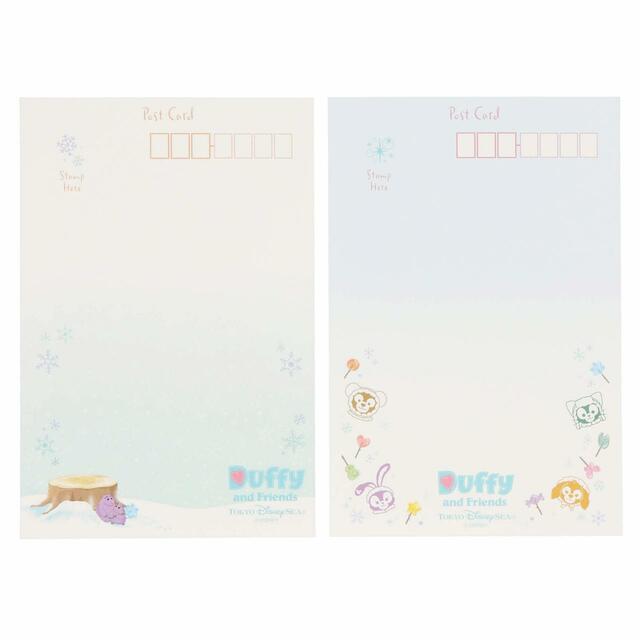 ポストカード&クリアホルダー 750円｜東京ディズニーリゾート「ダッフィー＆フレンズのホワイト・ウィンタータイム・ワンダーズ」スペシャルグッズ｜販売店舗：東京ディズニーシー「マクダックス・デパートメントストア」｜発売日：2023年11月1日（水）