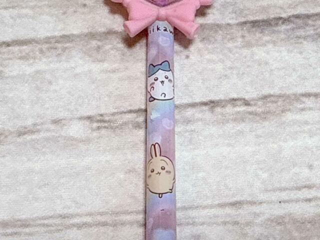 ピンクのペンにはハチワレ、うさぎが登場！
