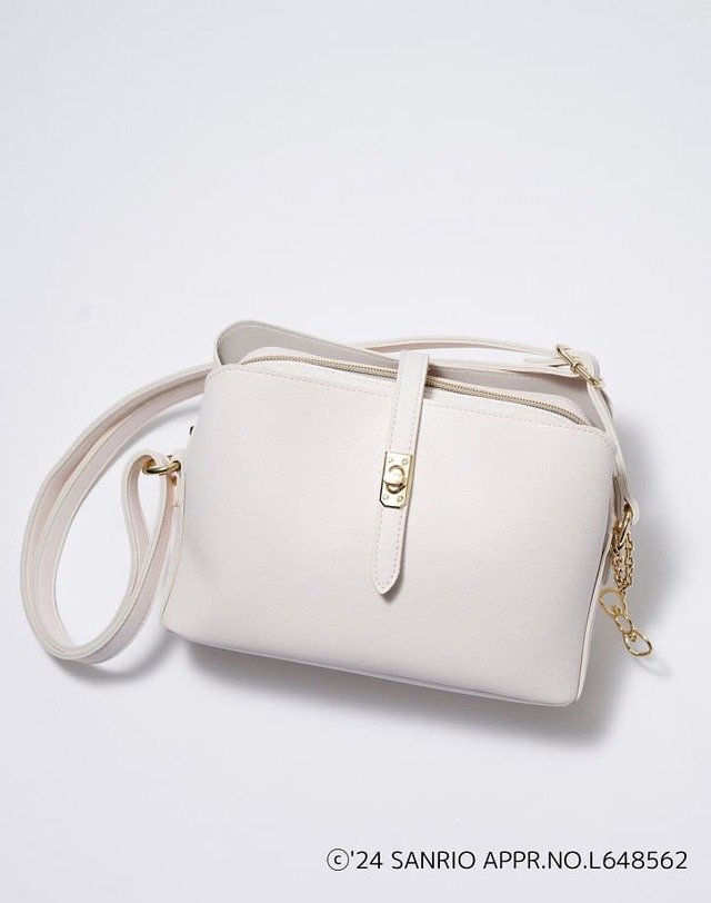 【 リボンチャーム付き 】軽量/人間工学 ショルダーバッグ（アイボリー）　¥4,398（税込）