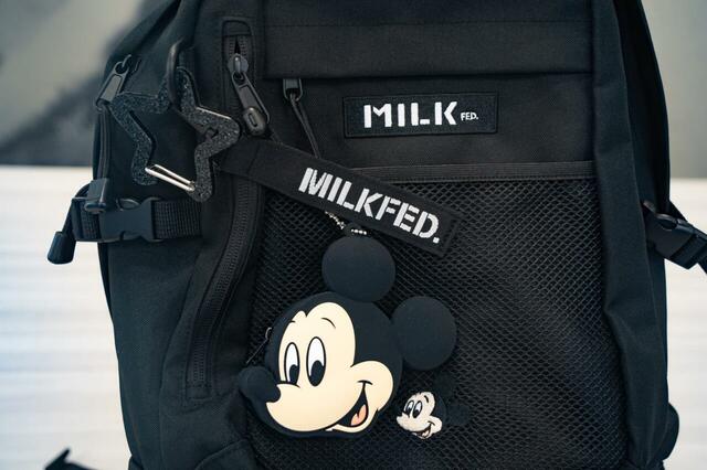【MILKFED.】ミッキー リュックサック・バックパック 32L チャーム・ポーチ・カラビナ付き 16,500円