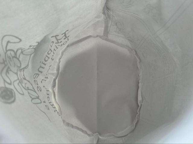 【スヌーピー　大きめバケツ型トートバッグ】自立するので室内の収納バッグとしても使えます