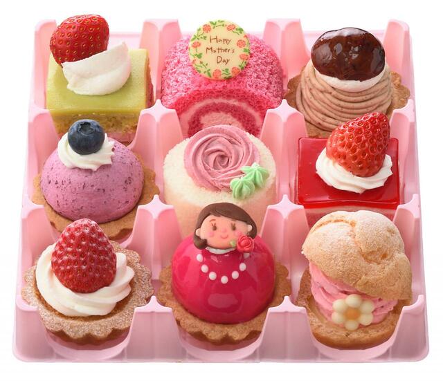 母の日ベリーセレクション（9個入）2,600円（税込2,808円）【銀座コージーコーナー「母の日」限定スイーツ】