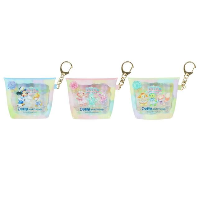 ポーチセット 3,600円|東京ディズニーシー「ダッフィー&フレンズのハートフェルト・レターズ・オブ・フレンドシップ」グッズ|発売日:2025年1月8日(木)