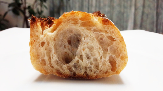 ベッカライコンディトライヒダカ“梅花酵母のバゲット”