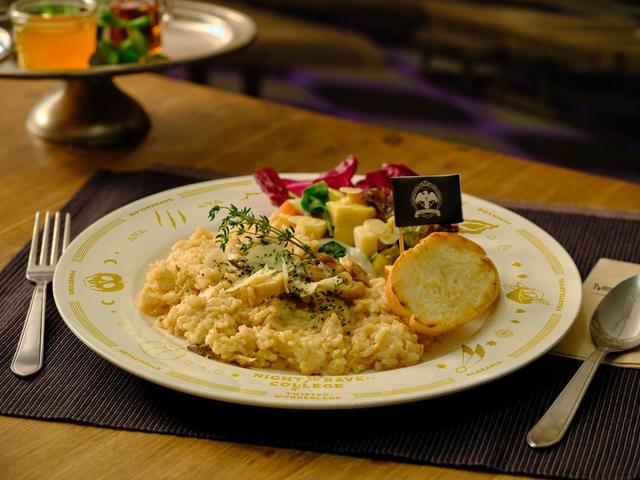 風味豊かな4種のきのこクリームリゾット 1,990円/プレート付き 4,290円