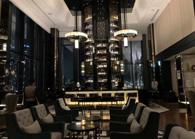 バー＆ラウンジ〈Melody〉