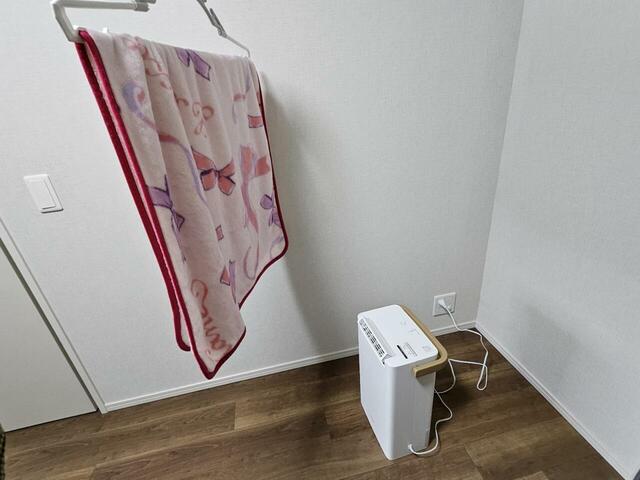 【アイリスオーヤマ　衣類乾燥除湿機】通常の部屋干しでは乾くまでにほぼ1日かかっていたのが、約3時間で乾かせて超時短に！