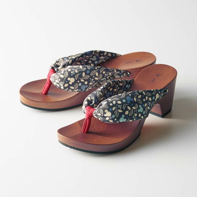 mizutori の下駄［日本製］｜19,900 円（税込）