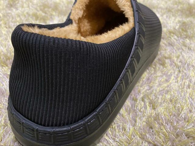 【ワークマン 裏ボア2WAYサボサンダル】外側にボアが出ていてかわいい