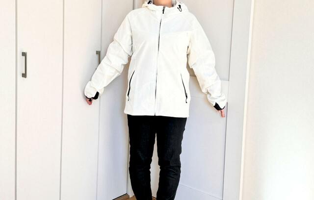 【ワークマン トラベルシェルウォームジャケット】サイズはSから3Lまで（マスタードとブルーはSサイズなし）。画像はLサイズ