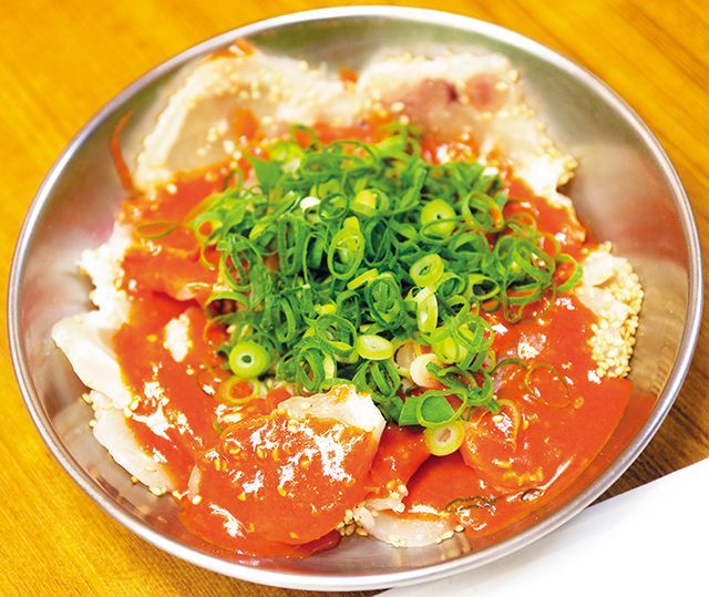 関西ホルモンの名店11／焼肉ホルモン 空 鶴橋本店（鶴橋）　アキレスフェ 800円