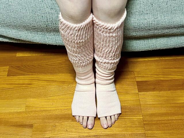 着用イメージ。クシュっとさせて履いて膝下くらいの長さ