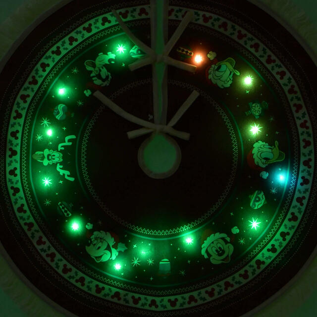 ミッキー&フレンズ ツリースカート ライトアップ DISNEY CHRISTMAS 4,800円