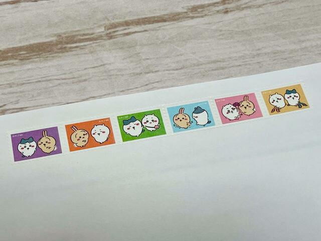 3.ちいかわ、ハチワレ、うさぎの3人がそれぞれコンビになっているデザイン