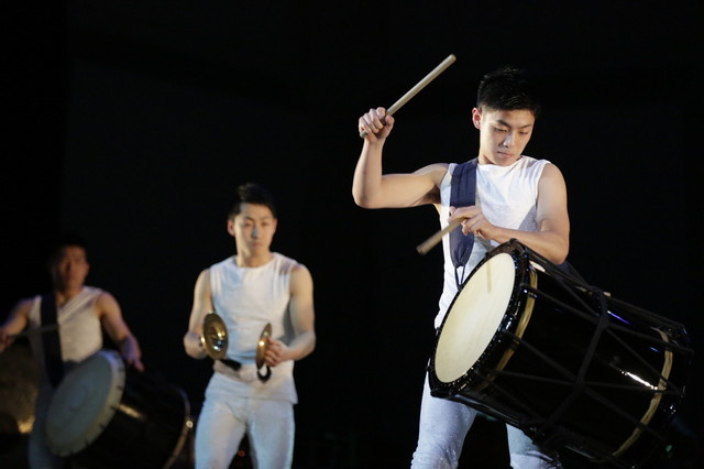 螺旋(鼓童創立35周年記念コンサート) 撮影:岡本隆史