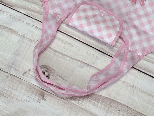 持ち手は長めなため、肩がけが可能!