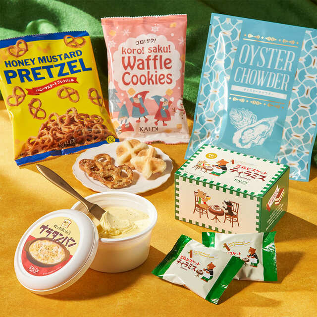 【カルディ「ウィンターバッグ」】「オリジナル ぬって焼いたらグラタンパン」「オリジナル ハニーマスタードプレッツェル」「オリジナル コロ!サク!ワッフルクッキー」「オリジナル 豆乳ビスケット ティラミス」「オリジナル オイスターチャウダー」の5商品がセット