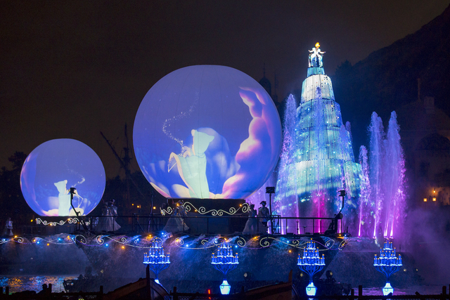 『東京ディズニーシー 20周年 アニバーサリー・セレクション』ファンタズミック！ (収録年：2011)