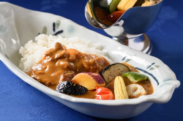 西条産絹かわなすの野菜ゴロゴロカレー