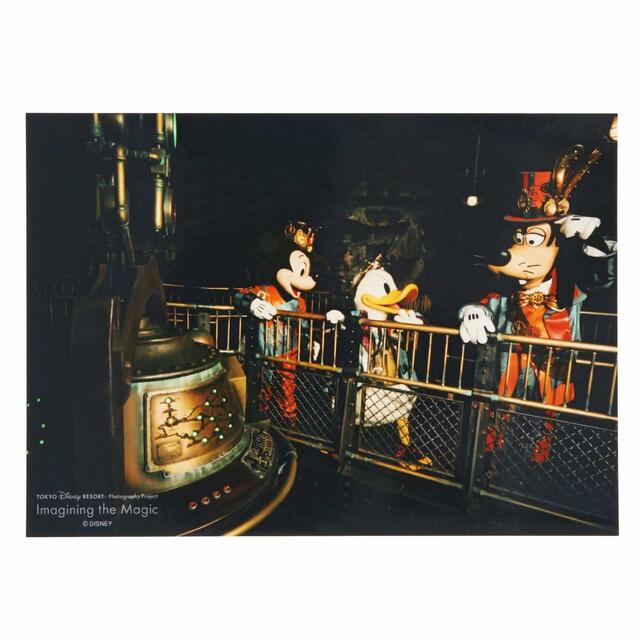 写真 500円|東京ディズニーリゾート・フォトグラフィープロジェクト「イマジニング・ザ・マジック」第2弾グッズ|東京ディズニーリゾート40周年“ドリームゴーラウンド”|発売日:2023年12月7日(木)|販売店舗:東京ディズニーランド「グランドエンポーリアム」、東京ディズニーシー「ヴァレンティーナズ・スウィート」