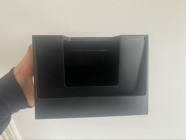 【山崎実業　tower ツーウェイレジ袋ストッカー】取り出し口が大きく、簡単に出せる