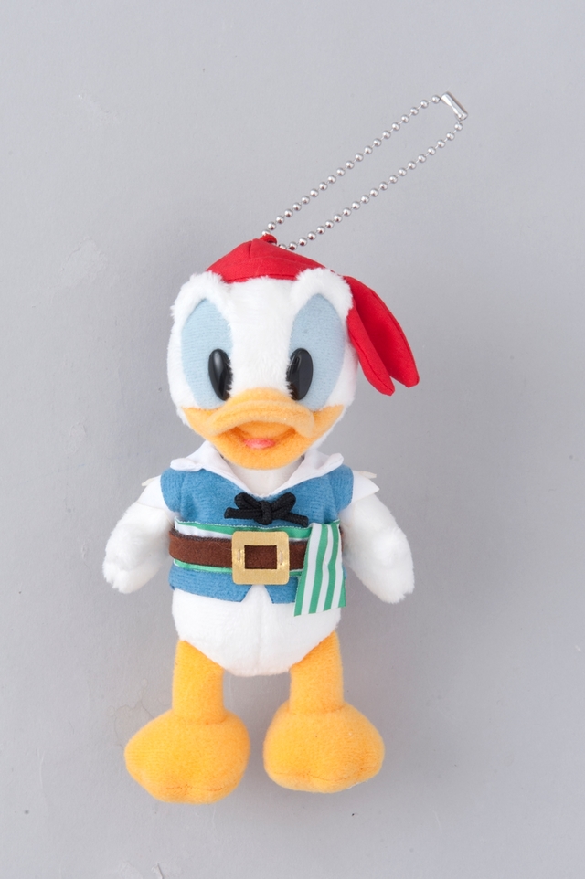 ぬいぐるみバッジ ¥1,700 ※長さ約14.5cm|東京ディズニーシー「ディズニー・パイレーツ・サマー」2018年
