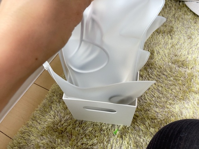 【無印良品 EVAケース・ファスナー付B6】一目で必要なコードを見つけられる