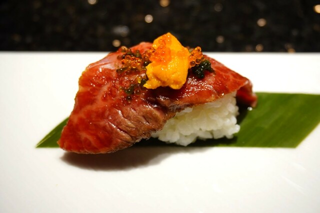 【オリエンタルホテル 沖縄リゾート＆スパ】「沖縄焼肉 琉仙」の本日のアミューズ