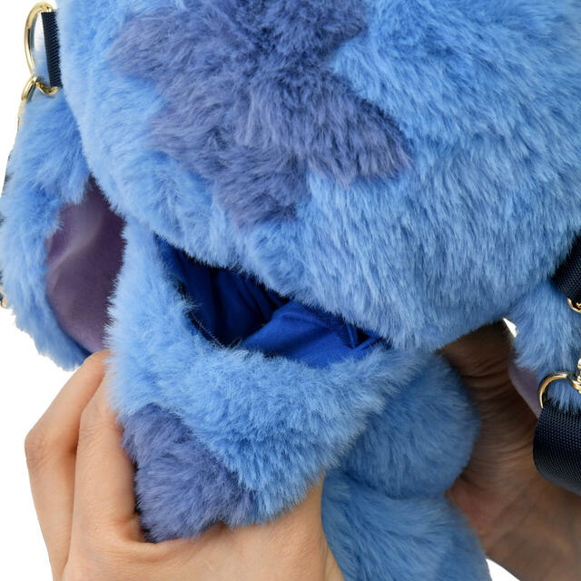 スティッチ＆スクランプ マルチポシェット Disney Stitch Day Collection 4,000円