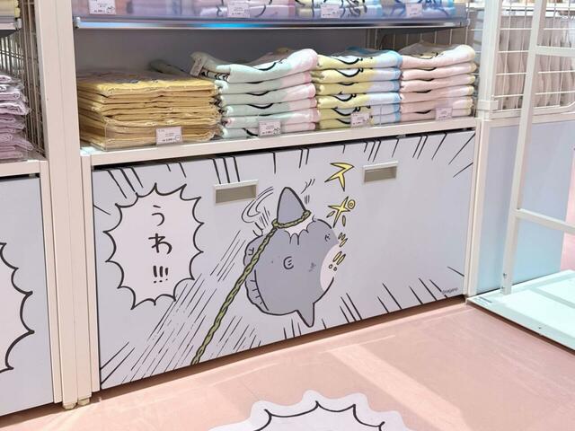 ちいかわの草むしり検定5級受験編からのワンシーン。穴に落っこちてしまった2人がなんとか穴から這い上がるシーンです！