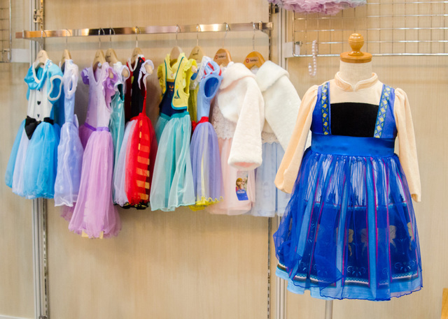 可愛いワンピースがいっぱい。