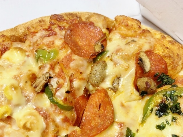 クワトロ・2ハッピーの「ドミノ・デラックス」