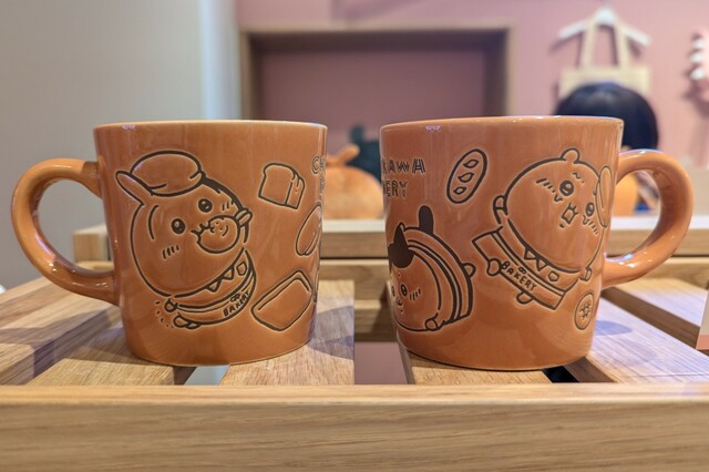 【ちいかわベーカリー】「撥水マグカップ（転んだ）」2,090円