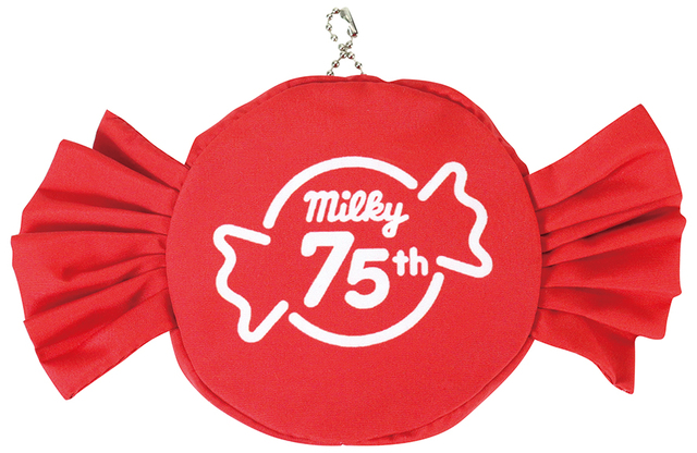 「ミルキーエコバッグ(75thデザイン)(畳んだ状態)」<サイズ:約高さ485mm(ハンドル含む)×幅300mm>【【不二家】2/28より“ミルキー発売75周年を記念したキャンペーン”開催!特別なショートケーキ「ミルキー75thスペシャルケーキ」も登場!】