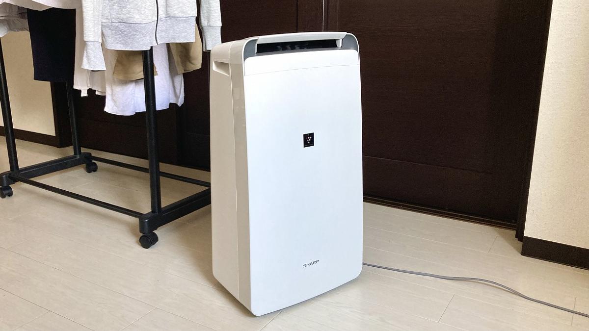 【梅雨時期におすすめ‼︎】SHARP 除湿機 シャープの「衣類乾燥除湿機」で梅雨の部屋干しストレスを解消！ 今回