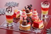 「アフタヌーンティー（2段目）」＜価格：平日6,000円 / 土・日・祝日6,500円＞【クリスマスムードたっぷりのアフタヌーンティーも楽しめる♪シェラトン都ホテル大阪の「Christmas Sweets Fair -Red-」開催】　