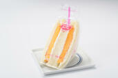 【サンドイッチハウス メルヘンの人気ランキング 6位】「マンゴー生クリーム」648円（税込）