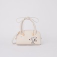 【PEANUTS×FURLA】「フルラ ポピー ミニ ドーム」¥49,500(税込み)、W21 x H11 x D7cm(全4色)