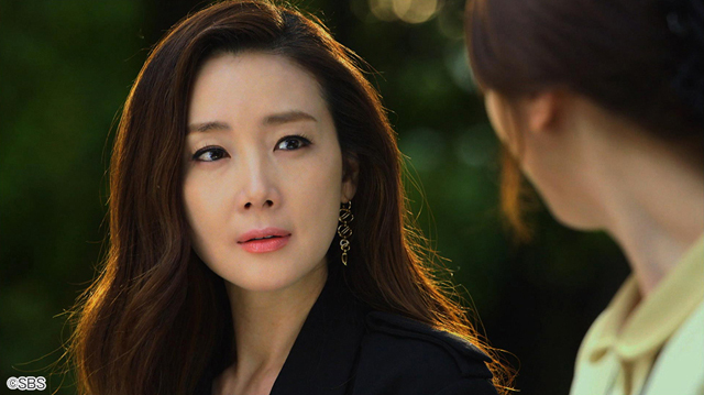 チェ・ジウ　『誘惑』　©SBS