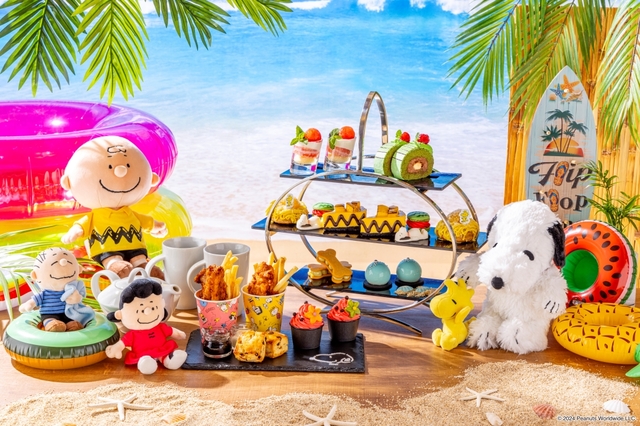 「アフタヌーンティー「Snoopy Summer Beach Time」」<5,600円>【夏のスイーツビュッフェ「Snoopy Summer Beach Time」】