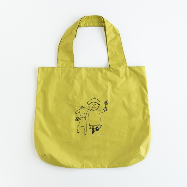 ポケッタブルエコバッグ(ブルッキーと彼女の子羊・イエロー)　3,850円（税込）
