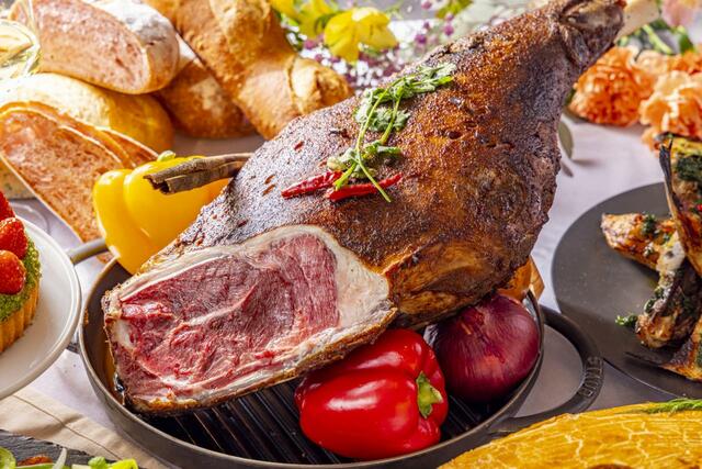 「インディアンスパイスローストラム」＜ランチ：大人 5,500円～＞【帰ってきた！カレービュッフェ&アニバーサリープレミアムメニュー】