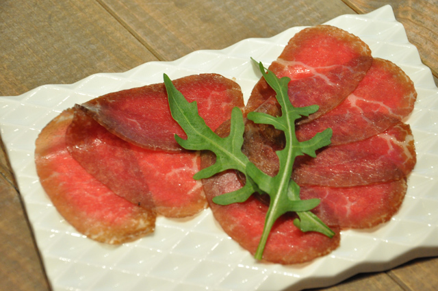 熟成和牛の自家製生ハム（790円） （グリルド エイジング・ビーフ）