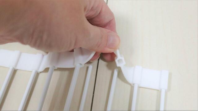 【山崎実業：tower 折り畳み水切りシリコーントレー付き】ワイヤーとシリコンは分離可能