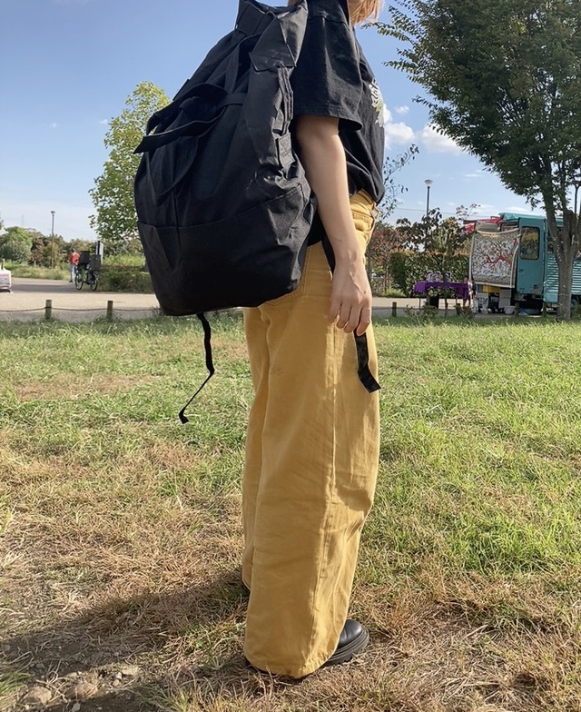 【ワークマン スパイラルダッフルバッグ】生地の厚みは薄すぎず厚すぎないちょうどいい感じ