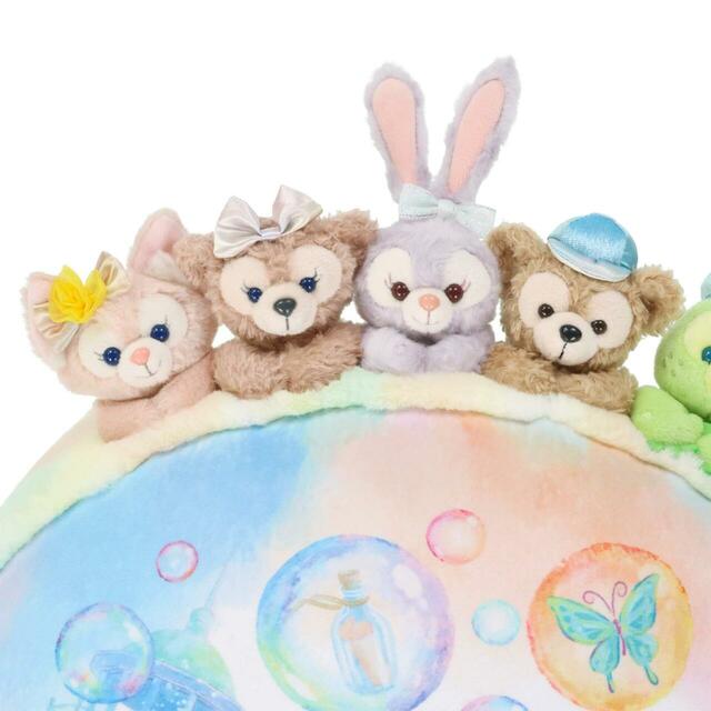 クッション 10,000円|東京ディズニーシー「ダッフィー&フレンズ20周年:カラフルハピネス」スペシャルグッズ|販売開始:2025年4月8日(火)