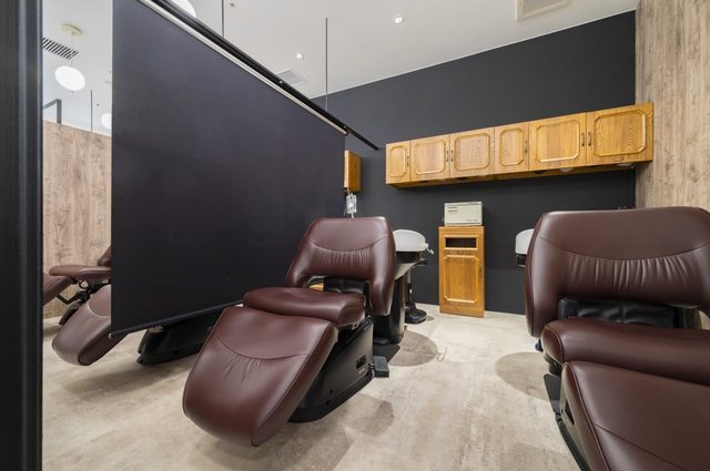 【ヘアメディカルサロン 銀座店】シャンプー台も広々